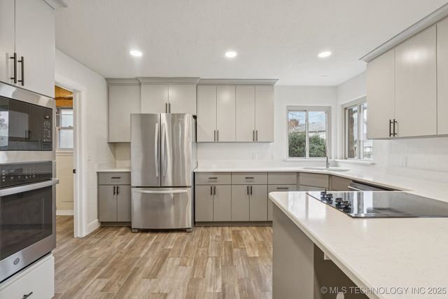 1516 W Jackson Street, Broken Arrow, OK 74012