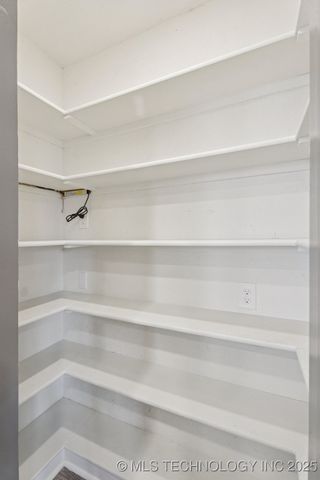 1516 W Jackson Street, Broken Arrow, OK 74012