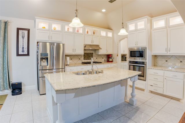 2408 Waterbend Drive, Flower Mound, TX 75028