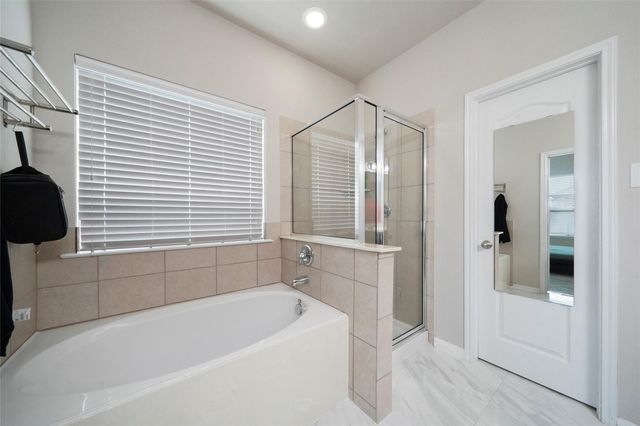 9303 Fuqua Breeze Drive, Houston, TX 77075