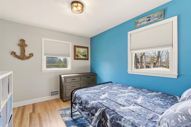 147 Jackson Avenue S, Saint James, NY 11780