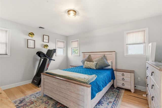 147 Jackson Avenue S, Saint James, NY 11780