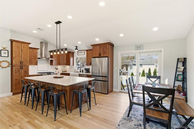 147 Jackson Avenue S, Saint James, NY 11780