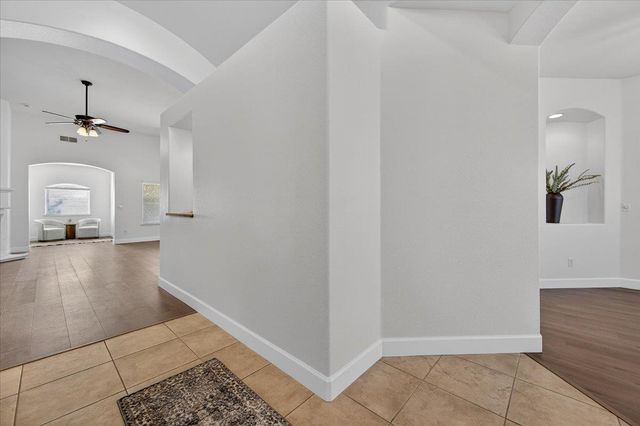 6395 W Portals Avenue, Fresno, CA 93723