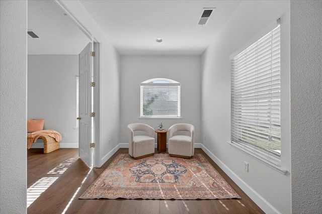 6395 W Portals Avenue, Fresno, CA 93723