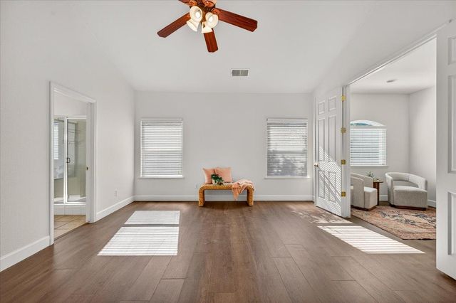 6395 W Portals Avenue, Fresno, CA 93723