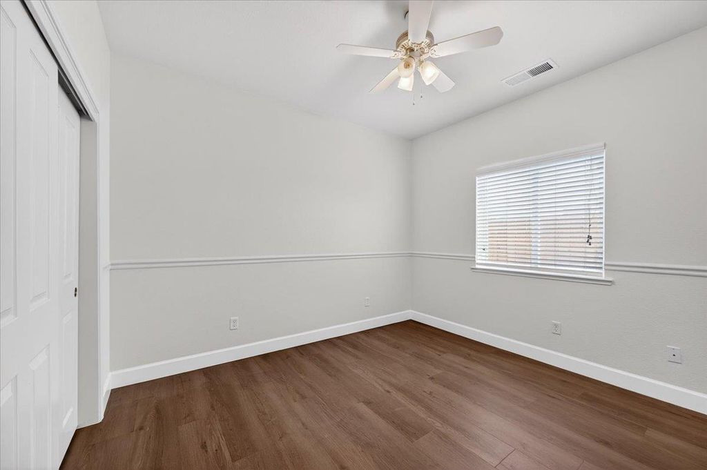 Image 37 of property listing at 6395 W Portals Avenue, Fresno, CA 93723