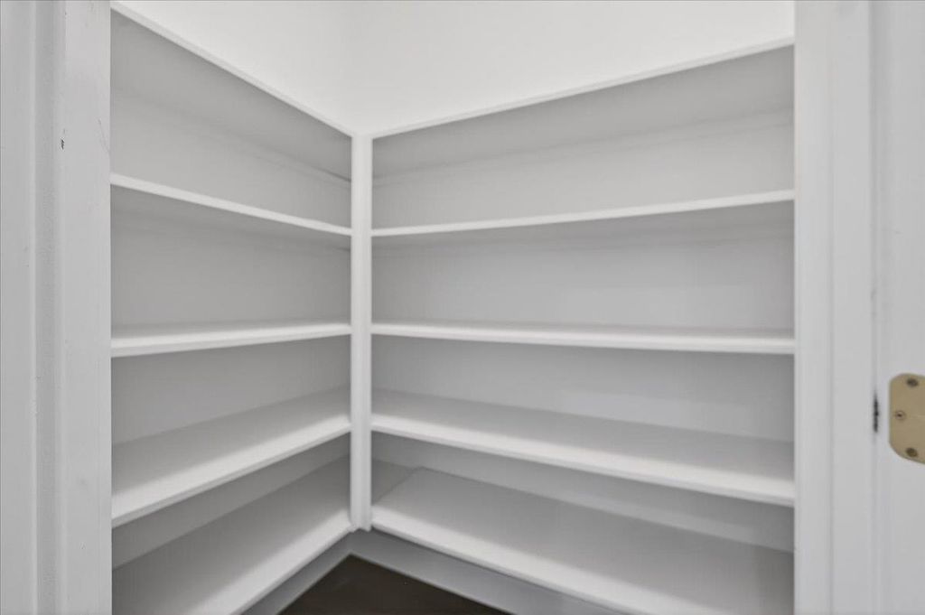 Image 42 of property listing at 6395 W Portals Avenue, Fresno, CA 93723