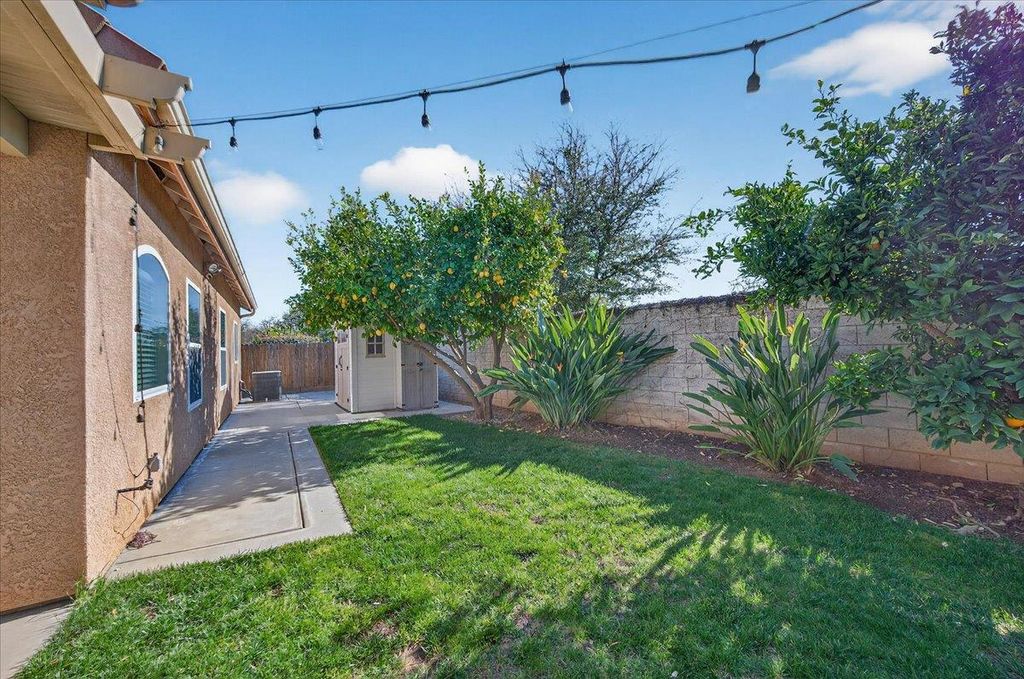 Image 48 of property listing at 6395 W Portals Avenue, Fresno, CA 93723