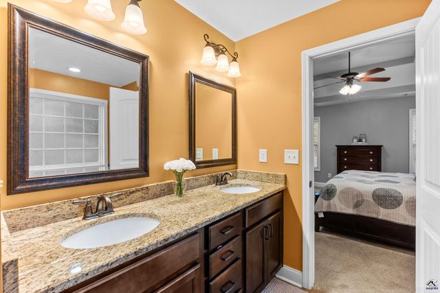 107 Justin Drive, Byron, GA 31008