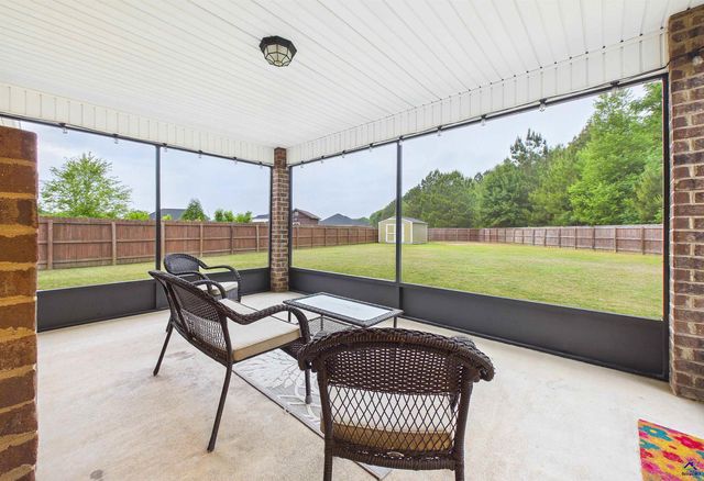 107 Justin Drive, Byron, GA 31008