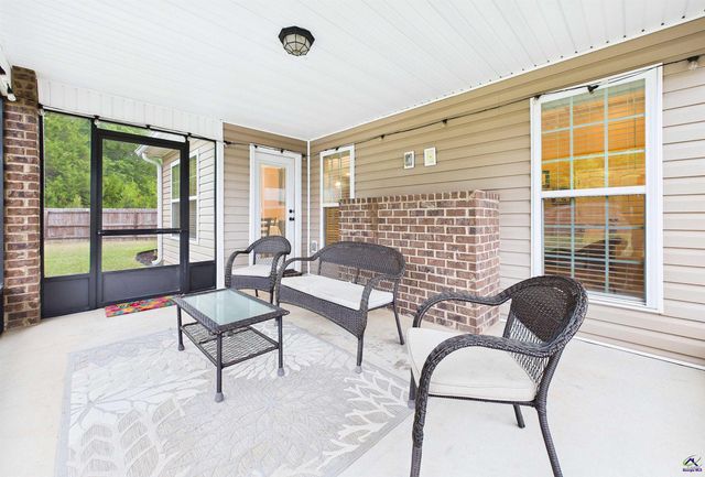 107 Justin Drive, Byron, GA 31008