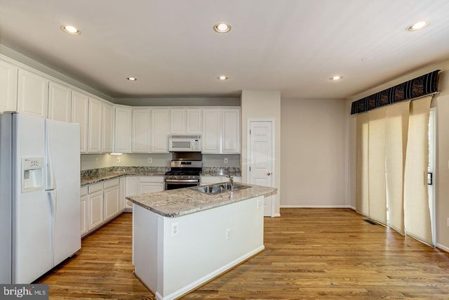 6563 MCKENNA WAY, Alexandria, VA 22315
