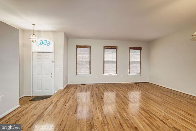 6563 MCKENNA WAY, Alexandria, VA 22315