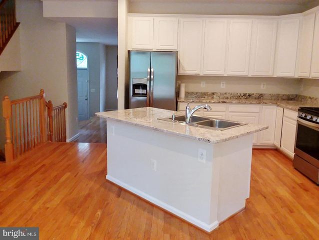 6563 MCKENNA WAY, Alexandria, VA 22315