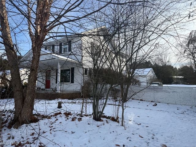 5700 Broadway Avenue, Louisville, OH 44641