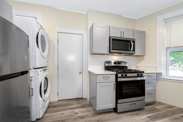 46 Brackett 2, Boston, MA 02135