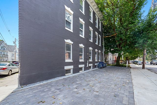 46 Brackett 2, Boston, MA 02135