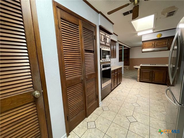 3373 State Highway 35, Port Lavaca, TX 77979