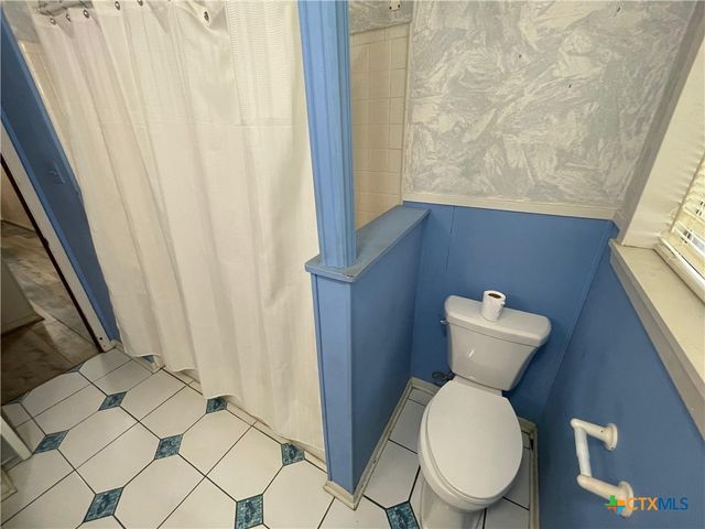 3373 State Highway 35, Port Lavaca, TX 77979