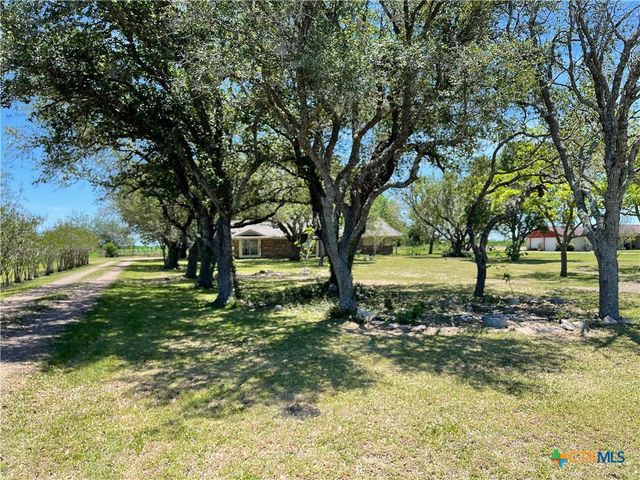 3373 State Highway 35, Port Lavaca, TX 77979