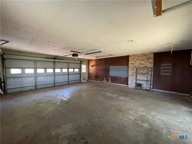 3373 State Highway 35, Port Lavaca, TX 77979