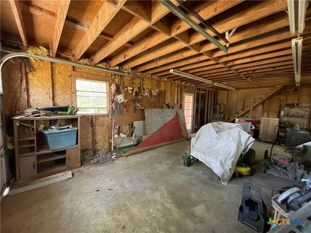 3373 State Highway 35, Port Lavaca, TX 77979