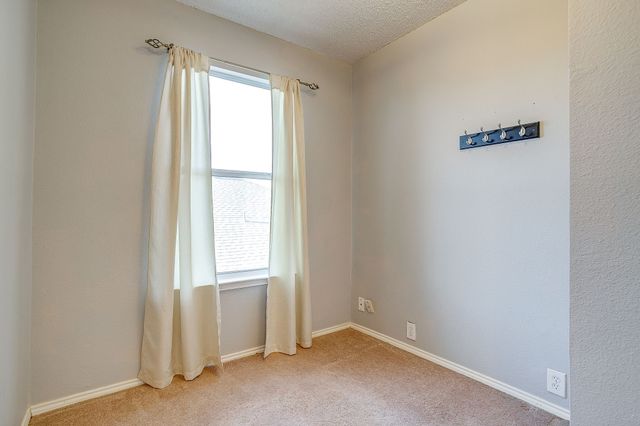 519 Deerwood Drive, Burleson, TX 76028