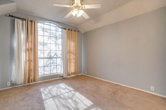 519 Deerwood Drive, Burleson, TX 76028