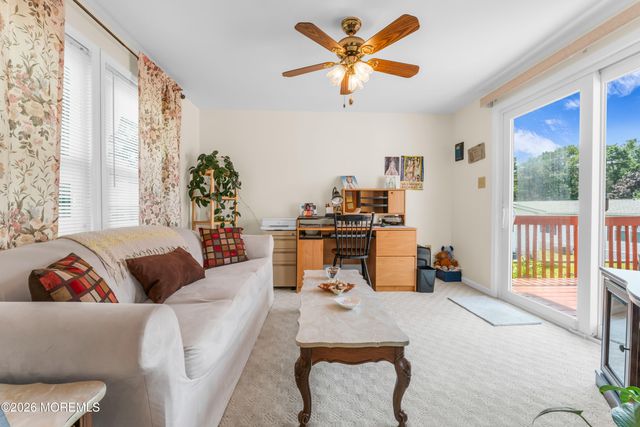 719 Evergreen Court, Manchester, NJ 08759