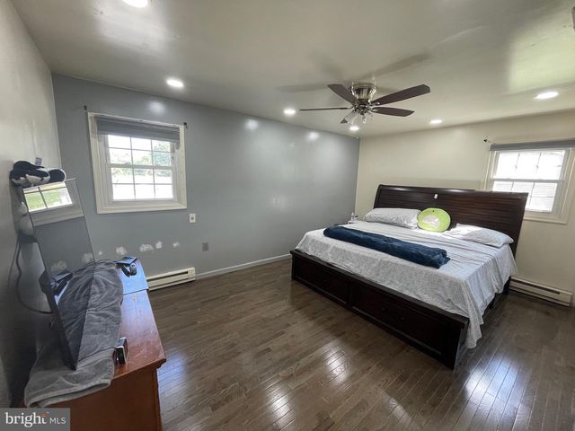 219 MURRAY DR, Allentown, PA 18104