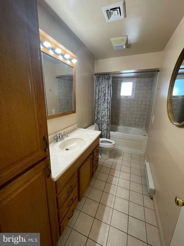 219 MURRAY DR, Allentown, PA 18104