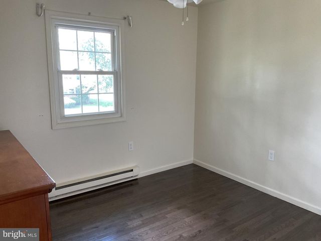 219 MURRAY DR, Allentown, PA 18104