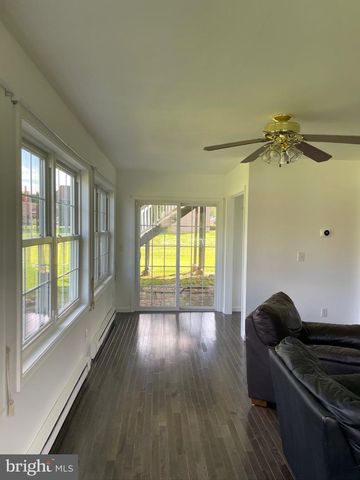 219 MURRAY DR, Allentown, PA 18104