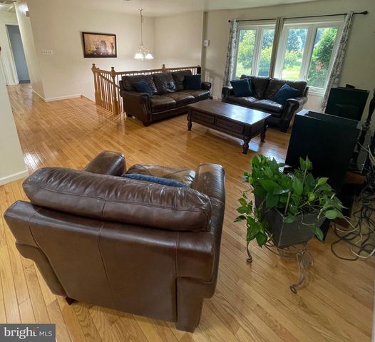 219 MURRAY DR, Allentown, PA 18104