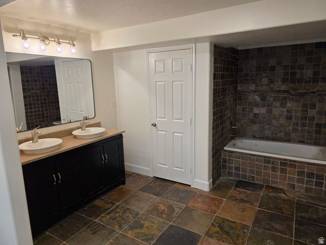 2023 N 1615 W, Clinton, UT 84015