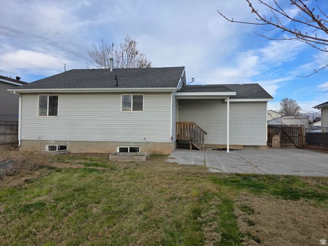 2023 N 1615 W, Clinton, UT 84015