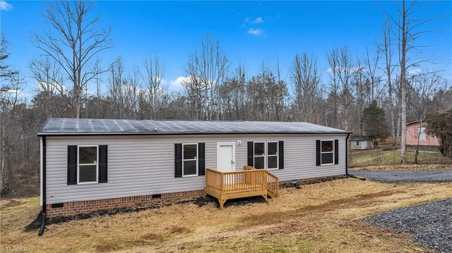 2113 Green Haven Court, Morganton, NC 28655