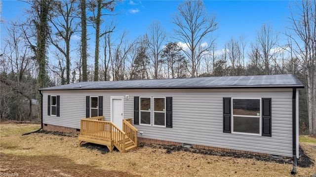 2113 Green Haven Court, Morganton, NC 28655