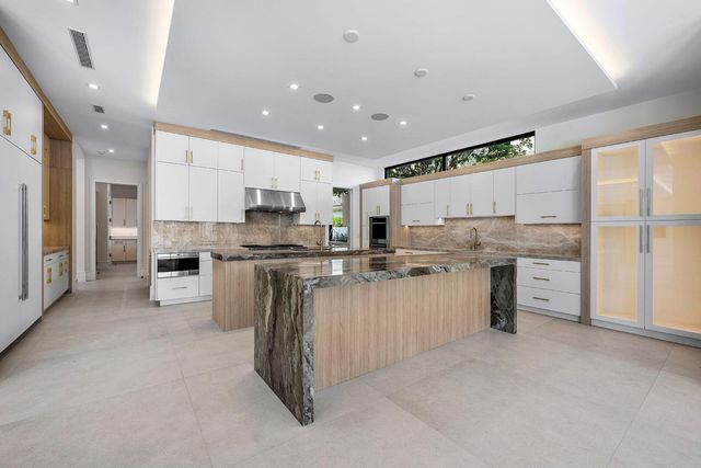 191 W Coconut Palm Road, Boca Raton, FL 33432