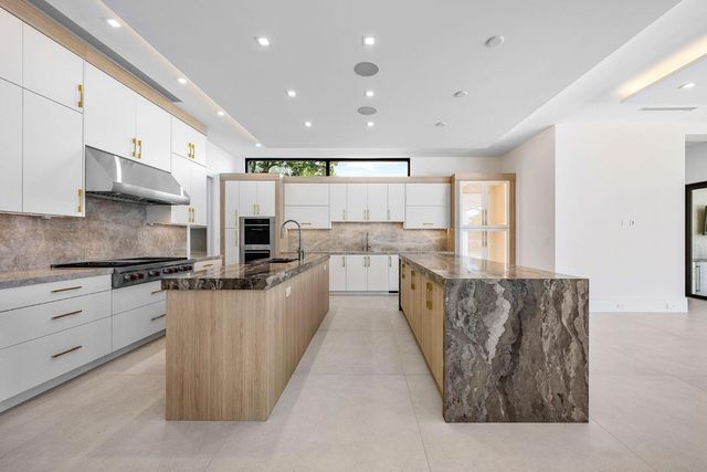 191 W Coconut Palm Road, Boca Raton, FL 33432