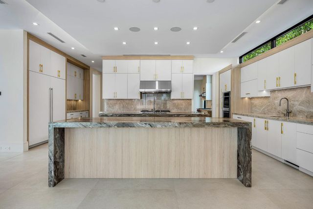 191 W Coconut Palm Road, Boca Raton, FL 33432