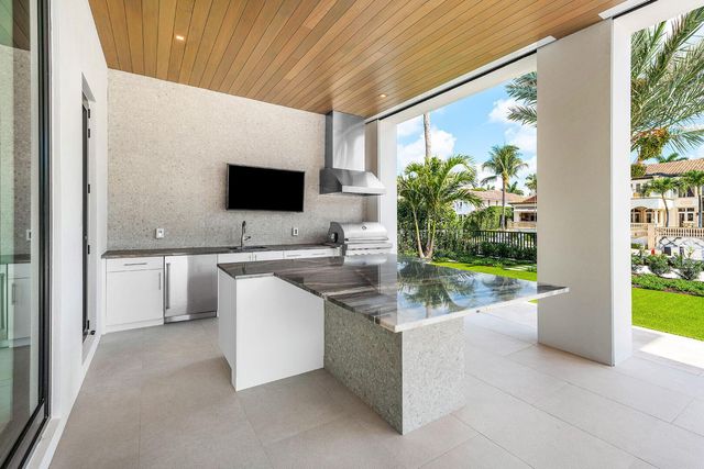 191 W Coconut Palm Road, Boca Raton, FL 33432