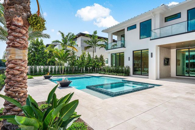 191 W Coconut Palm Road, Boca Raton, FL 33432