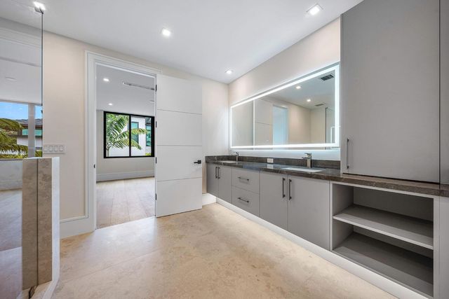 191 W Coconut Palm Road, Boca Raton, FL 33432