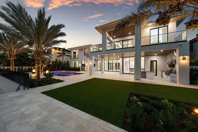 191 W Coconut Palm Road, Boca Raton, FL 33432