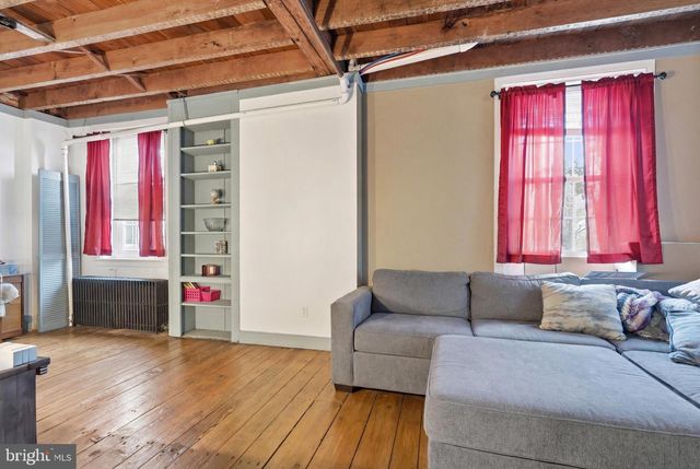 800 E CHERRY RD, Quakertown, PA 18951