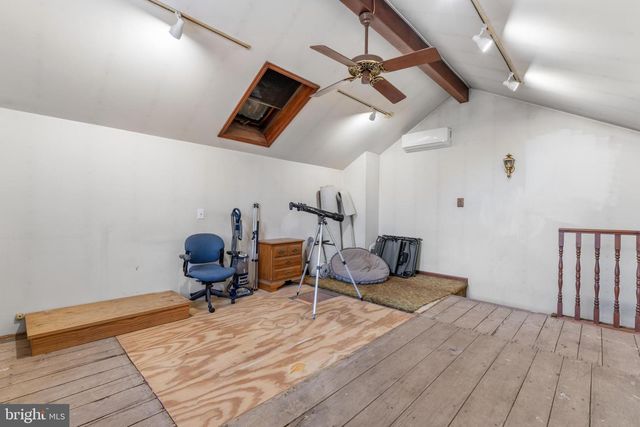 800 E CHERRY RD, Quakertown, PA 18951