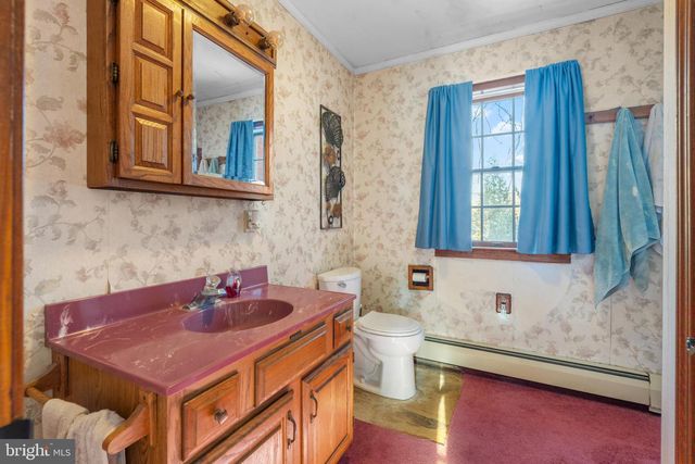 800 E CHERRY RD, Quakertown, PA 18951