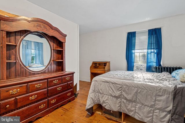 800 E CHERRY RD, Quakertown, PA 18951